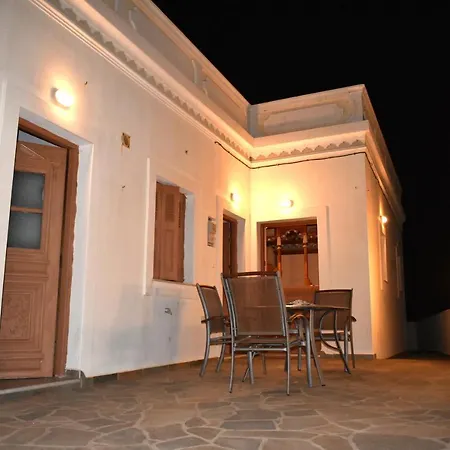 Mesa Kastro Apartamento *